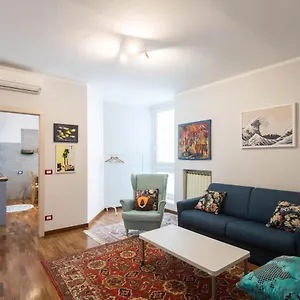 Apartment Casa Sottoripa, Genoa