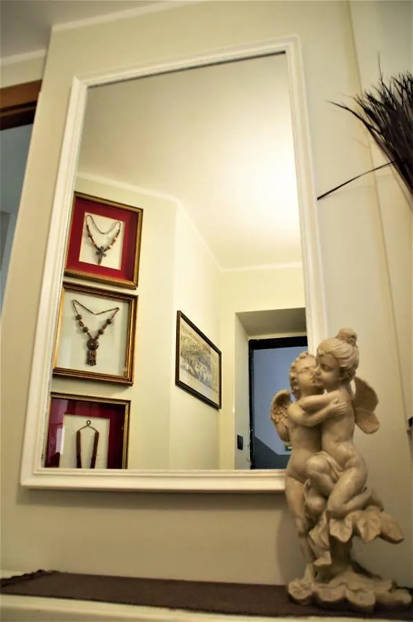 Ipazia House Apartman Genova 0*,